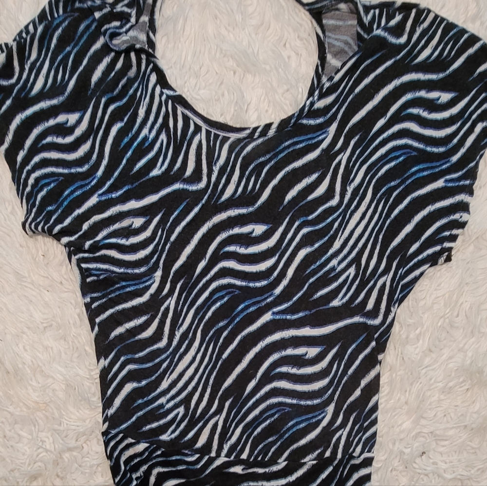 Blue black zebra top